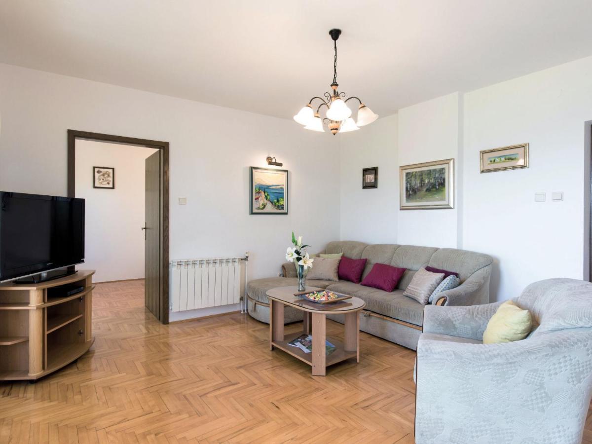 Apartment Luka - Lov218 By Interhome Laurana Esterno foto