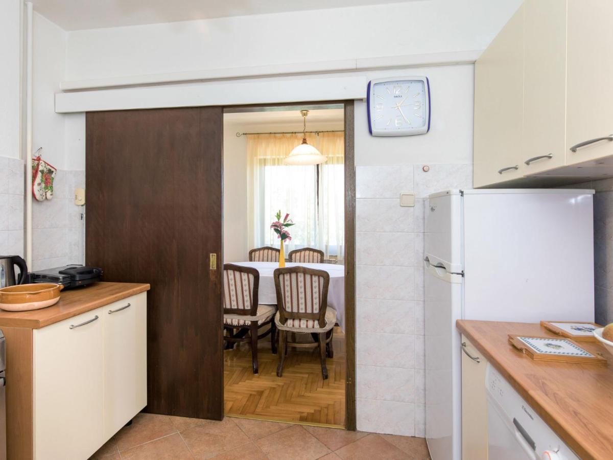 Apartment Luka - Lov218 By Interhome Laurana Esterno foto