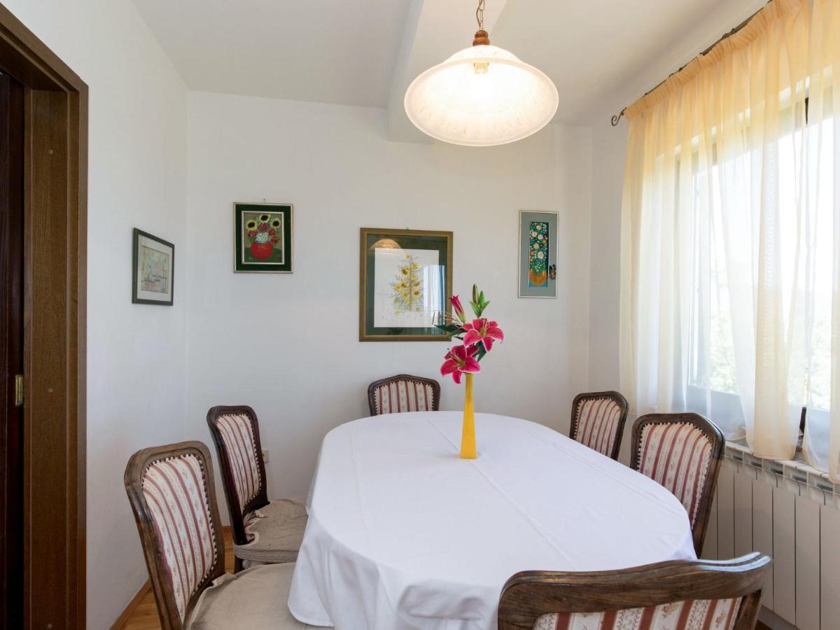Apartment Luka - Lov218 By Interhome Laurana Esterno foto
